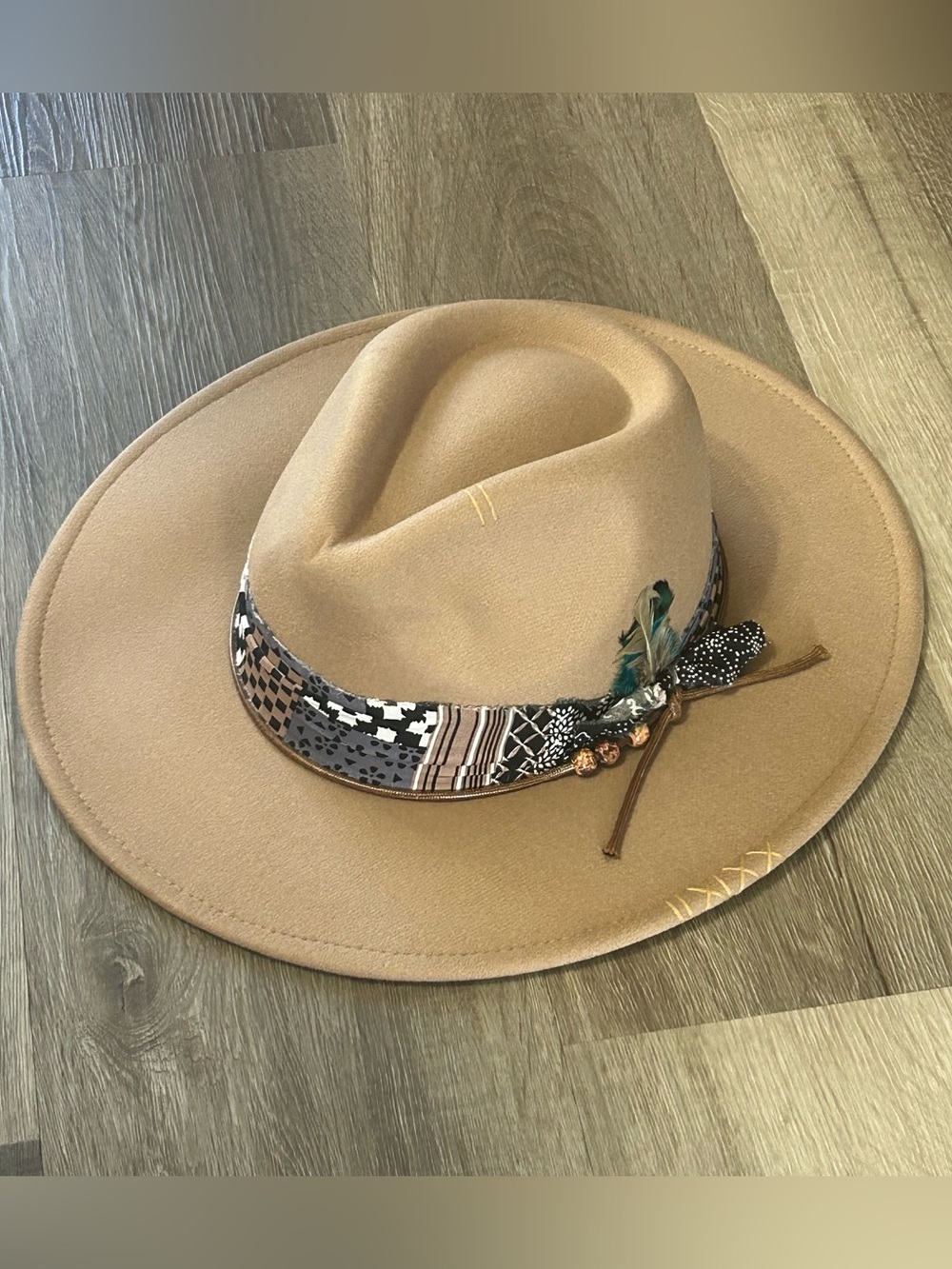 Woman’s Wide-Brim Tan Felt Fedora Hat with Decorative Band